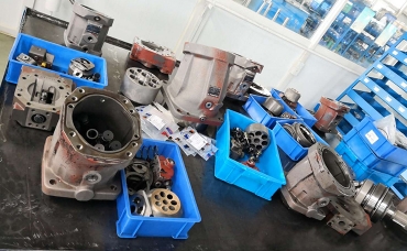 Hydraulic pump motor