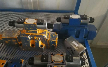 Hydraulic pump valve